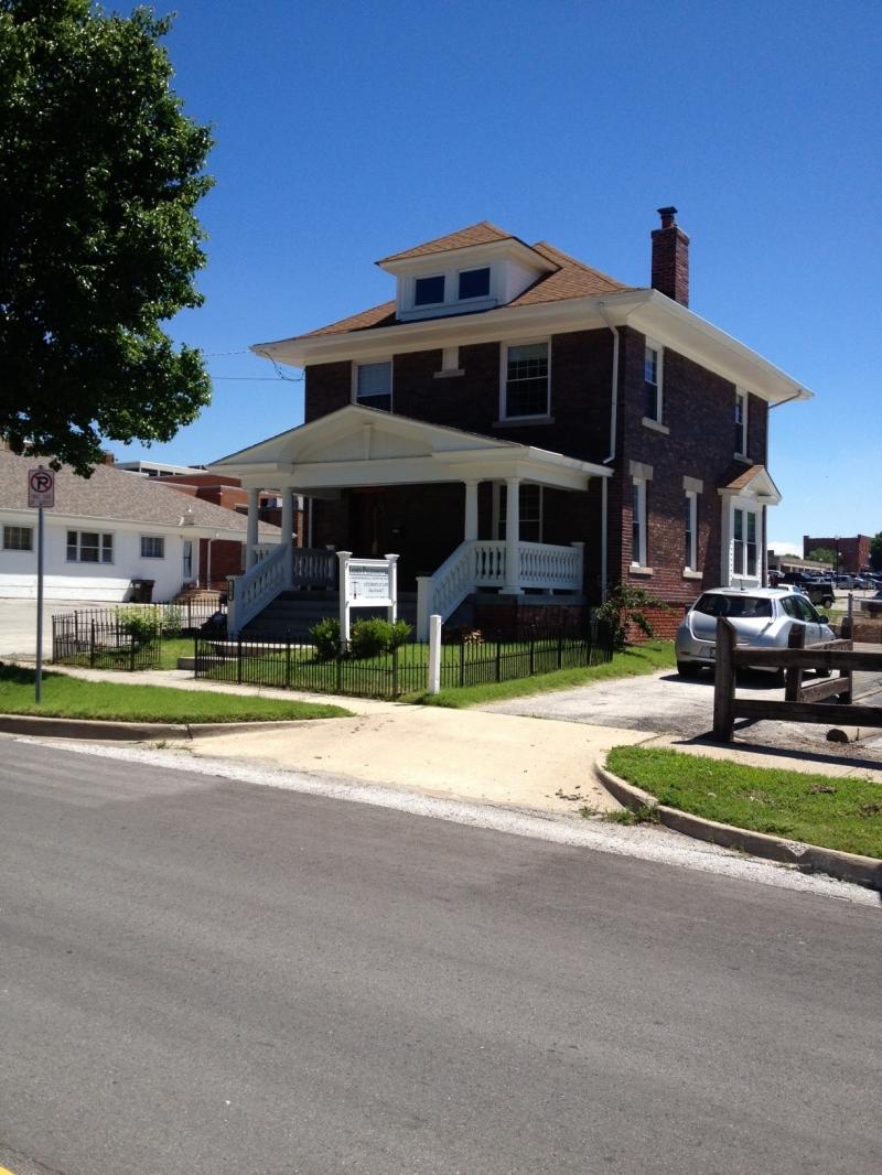 209 S. Spring Office